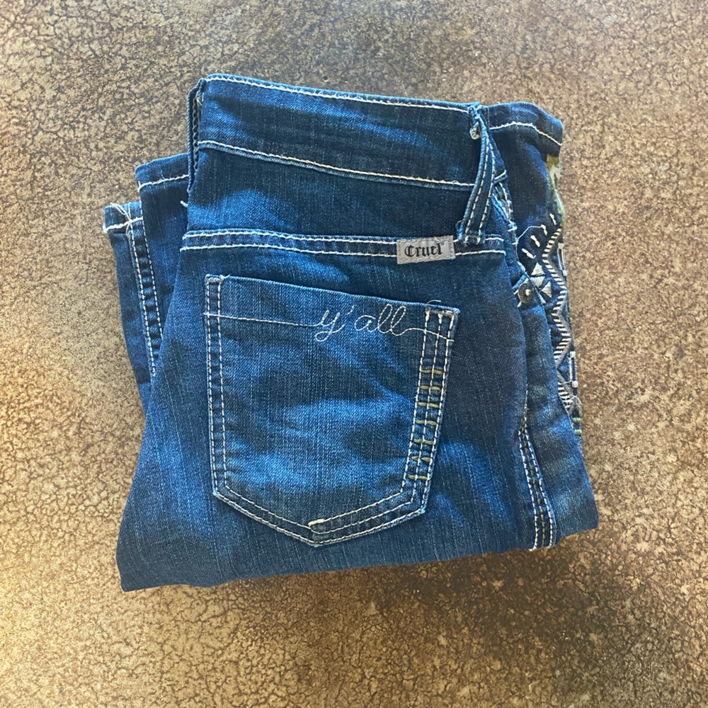 Cruel girl hey y’all embroidered jeans
